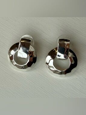 Silver Hammered Circle Earrings